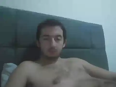 Snapshot of laynufff chatting on November 23, 2025, 5:46 pm laynufff online show from November 23, 2025, 5:46 pm