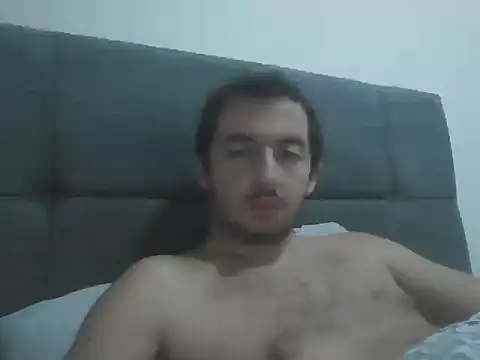 Snapshot of laynufff chatting on November 25, 2025, 5:02 pm laynufff online show from November 25, 2025, 5:02 pm