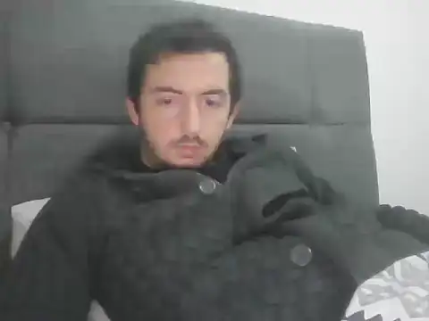 Snapshot of laynufff chatting on November 29, 2025, 6:00 pm laynufff online show from November 29, 2025, 6:00 pm