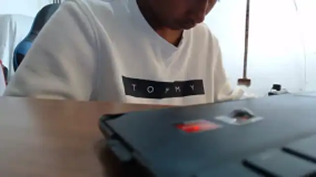 yohatinelly07 online show from November 6, 2025, 6:42 pm