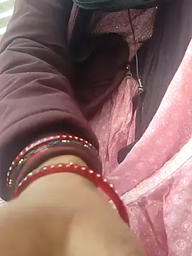 Snapshot of Simaran_bhabhi chatting on January 12, 2025, 5:03 am Simaran bhabhi online show from January 12, 2025, 5:03 am