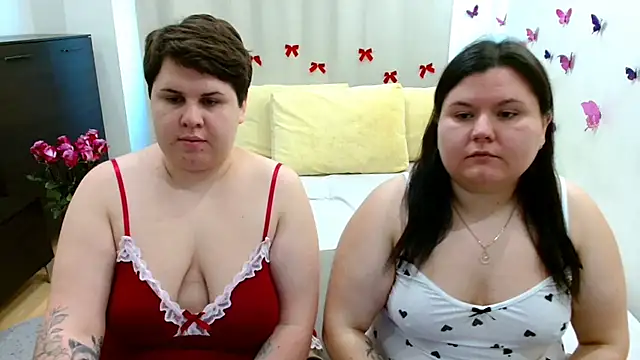 BeckyAndHellen online show from October 13, 2025, 9:20 am