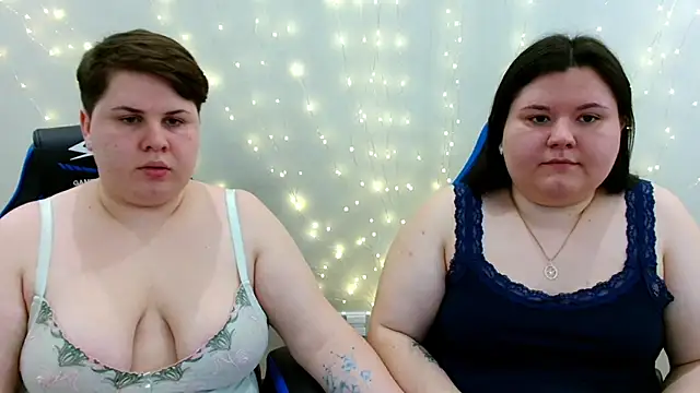 BeckyAndHellen online show from March 19, 2026, 12:42 pm