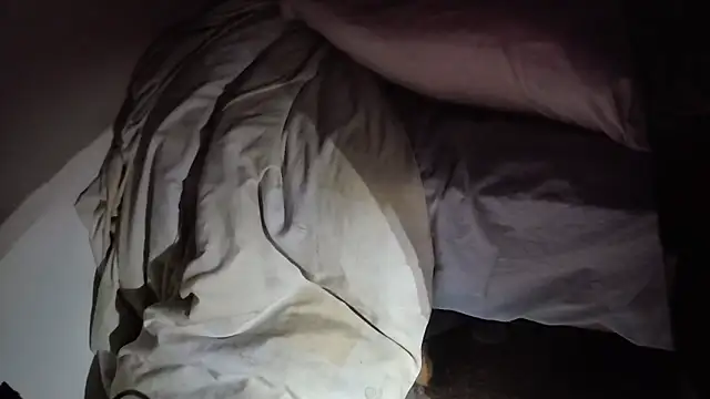 MartaMoon96 online show from October 28, 2025, 3:54 am