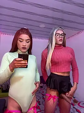 big girl21cm online show from December 2, 2025, 2:01 pm