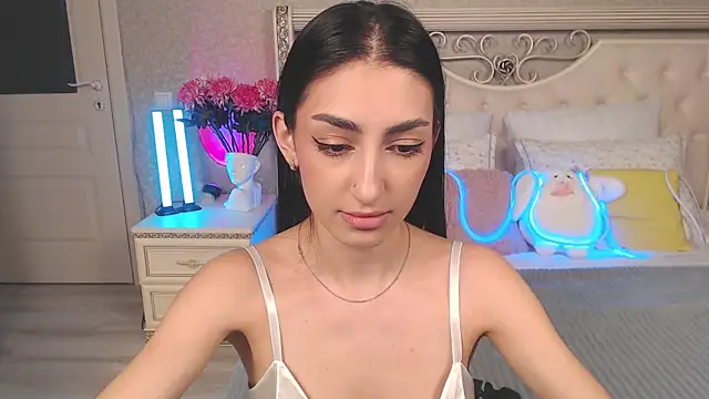 Snapshot of Lina_Robbins chatting on February 17, 2026, 10:38 pm Lina Robbins online show from February 17, 2026, 10:38 pm