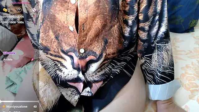 Snapshot of RoseStarr chatting on October 13, 2025, 2:33 am RoseStarr online show from October 13, 2025, 2:33 am