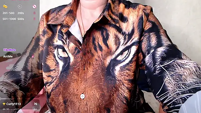 Snapshot of RoseStarr chatting on October 31, 2025, 5:52 am RoseStarr online show from October 31, 2025, 5:52 am