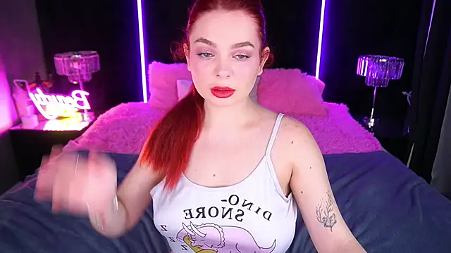 Snapshot of CarolinaDia chatting on December 12, 2024, 6:36 am CarolinaDia online show from December 12, 2024, 6:36 am