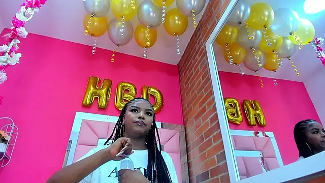 Snapshot of malu_horny_69 chatting on December 6, 2024, 3:00 pm malu horny 69 online show from December 6, 2024, 3:00 pm