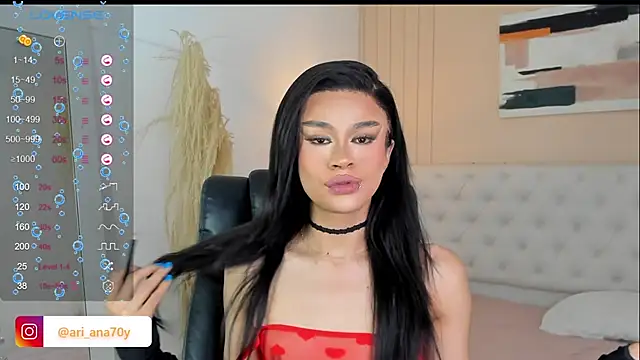 LOISE-XX online show from November 15, 2025, 6:33 am