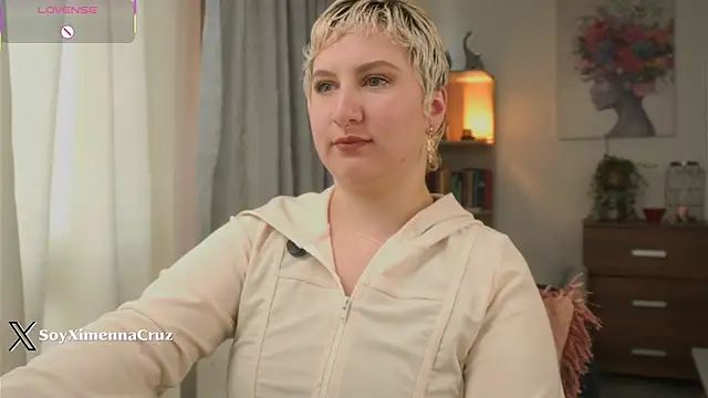 Snapshot of Ximenna_Cruz chatting on January 10, 2026, 12:18 pm Ximenna Cruz online show from January 10, 2026, 12:18 pm