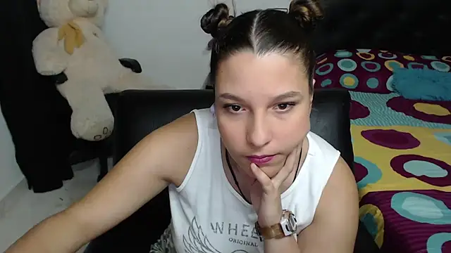 Snapshot of alexia_87 chatting on January 26, 2025, 12:05 am alexia 87 online show from January 26, 2025, 12:05 am
