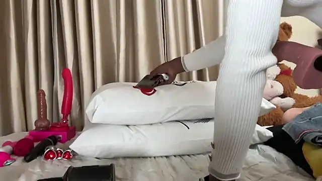 Snapshot of SexyAudreyFuck chatting on November 12, 2025, 11:47 pm SexyAudreyFuck online show from November 12, 2025, 11:47 pm