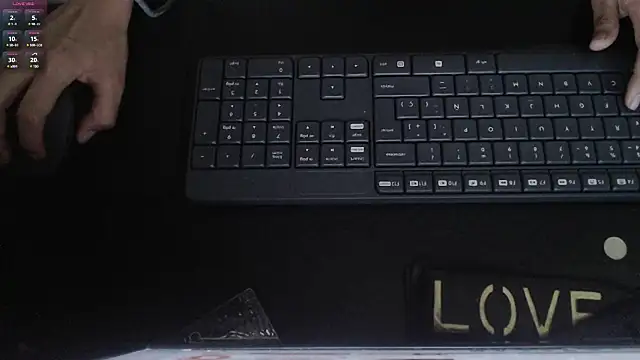 Snapshot of paiper_halliwey chatting on February 8, 2025, 10:51 pm paiper halliwey online show from February 8, 2025, 10:51 pm