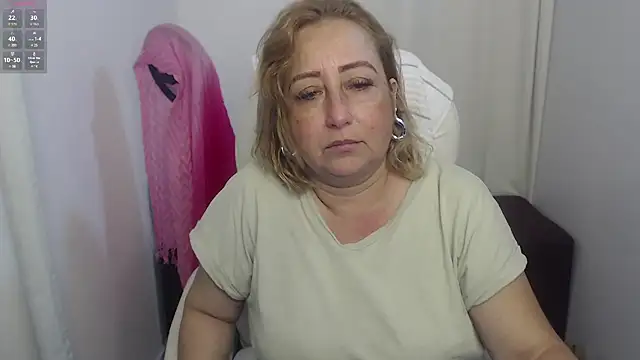 Snapshot of paiper_halliwey chatting on February 15, 2025, 1:10 am paiper halliwey online show from February 15, 2025, 1:10 am