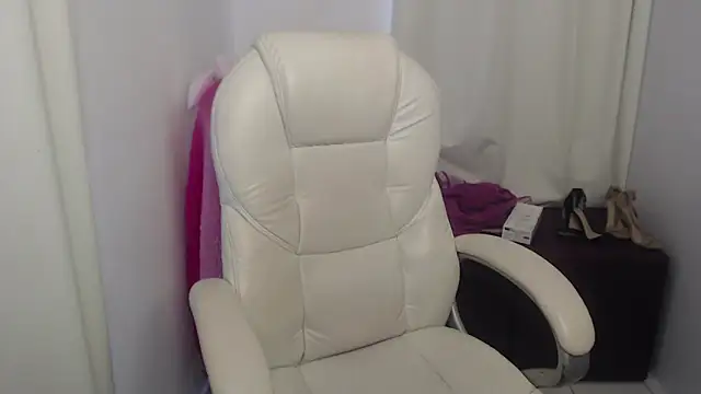 Snapshot of paiper_halliwey chatting on March 20, 2025, 3:58 pm paiper halliwey online show from March 20, 2025, 3:58 pm