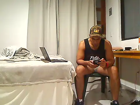 Snapshot of lozter345 chatting on September 12, 2025, 6:24 am lozter345 online show from September 12, 2025, 6:24 am