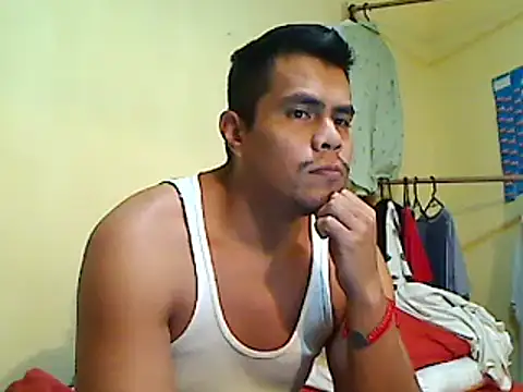 Snapshot of lozter345 chatting on November 6, 2025, 4:24 am lozter345 online show from November 6, 2025, 4:24 am