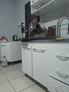 Snapshot of Brunna_Ella chatting on November 11, 2025, 6:08 pm Brunna Ella online show from November 11, 2025, 6:08 pm