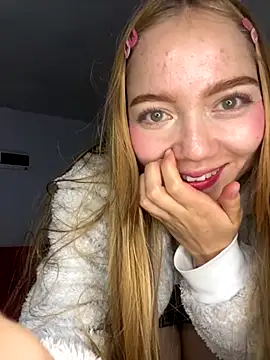 Snapshot of melody-dy chatting on October 17, 2025, 10:23 pm melody-dy online show from October 17, 2025, 10:23 pm