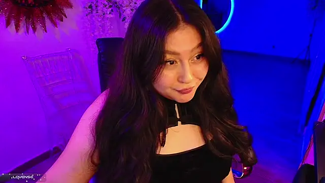 Lena sweetx online show from October 28, 2025, 10:45 pm