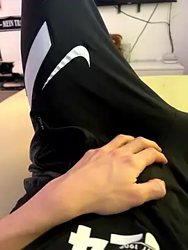 Snapshot of Sturmi18 chatting on January 10, 2026, 11:45 am Sturmi18 online show from January 10, 2026, 11:45 am