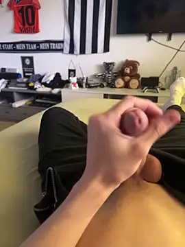 Snapshot of Sturmi18 chatting on March 14, 2026, 11:26 am Sturmi18 online show from March 14, 2026, 11:26 am