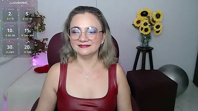 Snapshot of ana_milf chatting on March 13, 2026, 1:29 pm ana milf online show from March 13, 2026, 1:29 pm