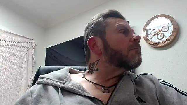 Snapshot of toptugger chatting on January 24, 2025, 5:00 pm toptugger online show from January 24, 2025, 5:00 pm