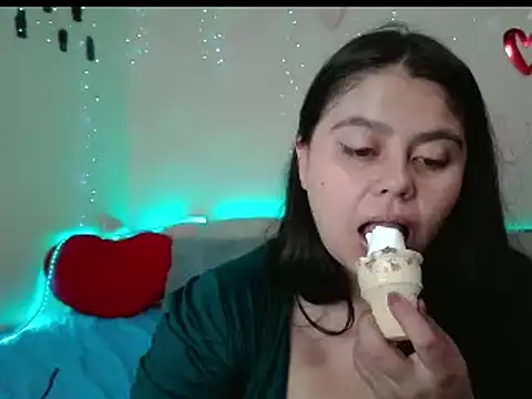 celestehot707rs online show from March 21, 2025, 8:40 pm