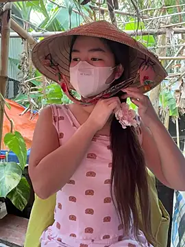 BabyThree  online show from January 13, 2025, 7:43 am