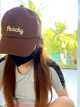 BabyThree  online show from September 23, 2025, 9:23 am