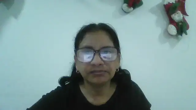 Snapshot of titssmall123 chatting on February 7, 2026, 10:41 am titssmall123 online show from February 7, 2026, 10:41 am
