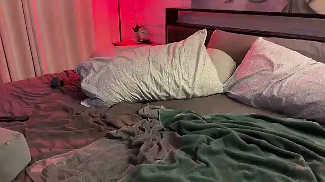 JeffJocc online show from December 4, 2025, 9:40 am