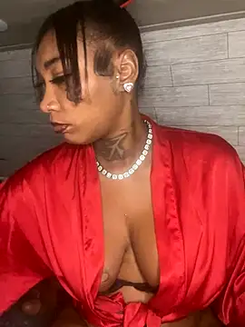 CUMQUEEN-XXX69 online show from September 22, 2025, 6:43 pm