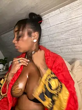 CUMQUEEN-XXX69 online show from September 24, 2025, 4:49 am