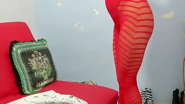 Latin Mature975 online show from November 13, 2025, 8:35 am