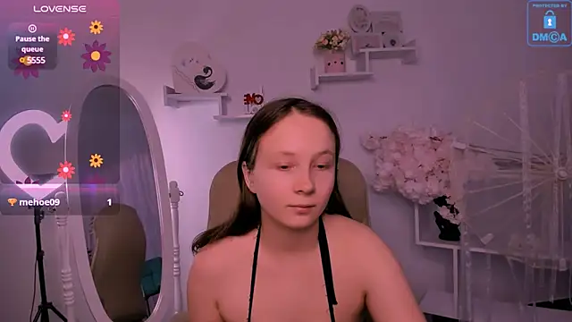 Snapshot of Ketrin_n_ chatting on February 4, 2025, 1:38 pm Ketrin n online show from February 4, 2025, 1:38 pm