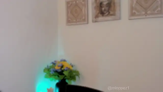 mariana lopez1 online show from March 16, 2025, 8:43 pm