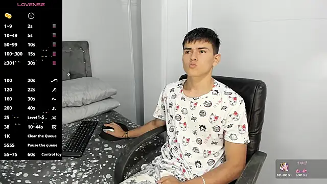 Snapshot of Jacobb_Lee chatting on January 8, 2025, 8:07 pm Jacobb Lee online show from January 8, 2025, 8:07 pm