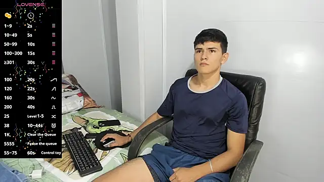 Snapshot of Jacobb_Lee chatting on January 14, 2025, 4:40 pm Jacobb Lee online show from January 14, 2025, 4:40 pm