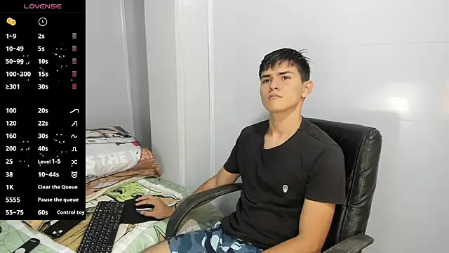 Snapshot of Jacobb_Lee chatting on January 16, 2025, 8:36 pm Jacobb Lee online show from January 16, 2025, 8:36 pm