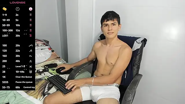 Snapshot of Jacobb_Lee chatting on January 27, 2025, 11:22 pm Jacobb Lee online show from January 27, 2025, 11:22 pm