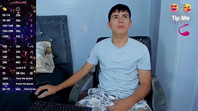 Snapshot of Jacobb_Lee chatting on November 18, 2025, 8:02 pm Jacobb Lee online show from November 18, 2025, 8:02 pm