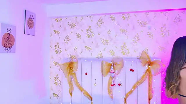 Sara Desire online show from December 20, 2025, 12:23 pm