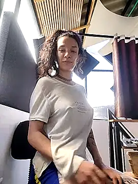 rebekka simpson online show from June 20, 2026, 3:04 pm