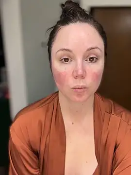 Snapshot of Blaze_Baby chatting on December 16, 2025, 4:01 pm Blaze Baby online show from December 16, 2025, 4:01 pm