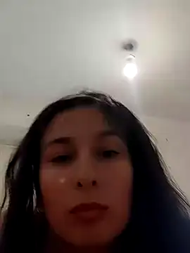 Snapshot of Bigyummmzul chatting on January 29, 2025, 2:51 am Bigyummmzul online show from January 29, 2025, 2:51 am