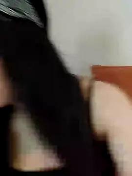 Snapshot of Bigyummmzul chatting on February 26, 2025, 4:35 pm Bigyummmzul online show from February 26, 2025, 4:35 pm